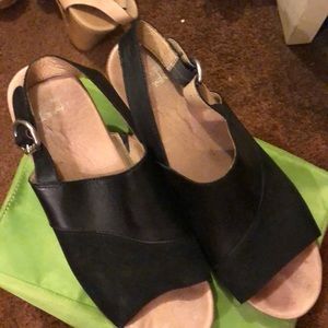 Dansko Black Sandals with straps Size 40 US 10